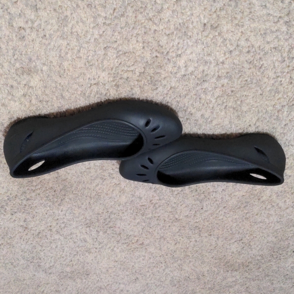 Crocs Kelli Black Flats Size 10 Like New! - Picture 2 of 11
